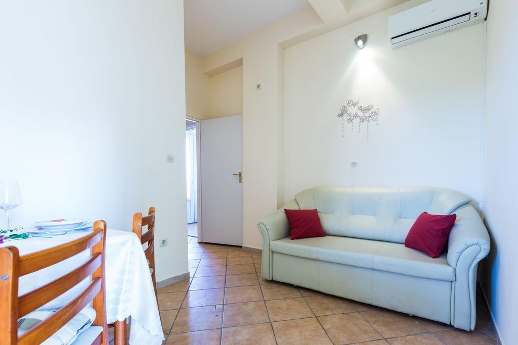 Apartments Angelina Sukošan 外观 照片
